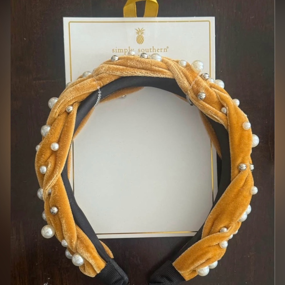 Simply Southern Pearl Studded headband-NWT